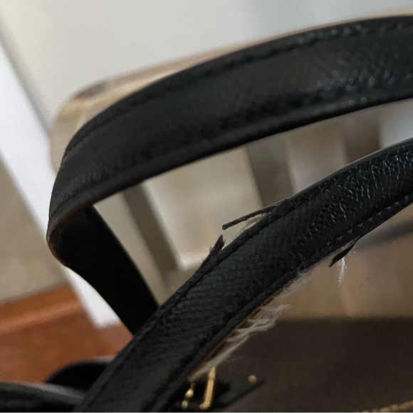 Michael Kors Voyager Tote Bag in Black - Picture 10 of 11